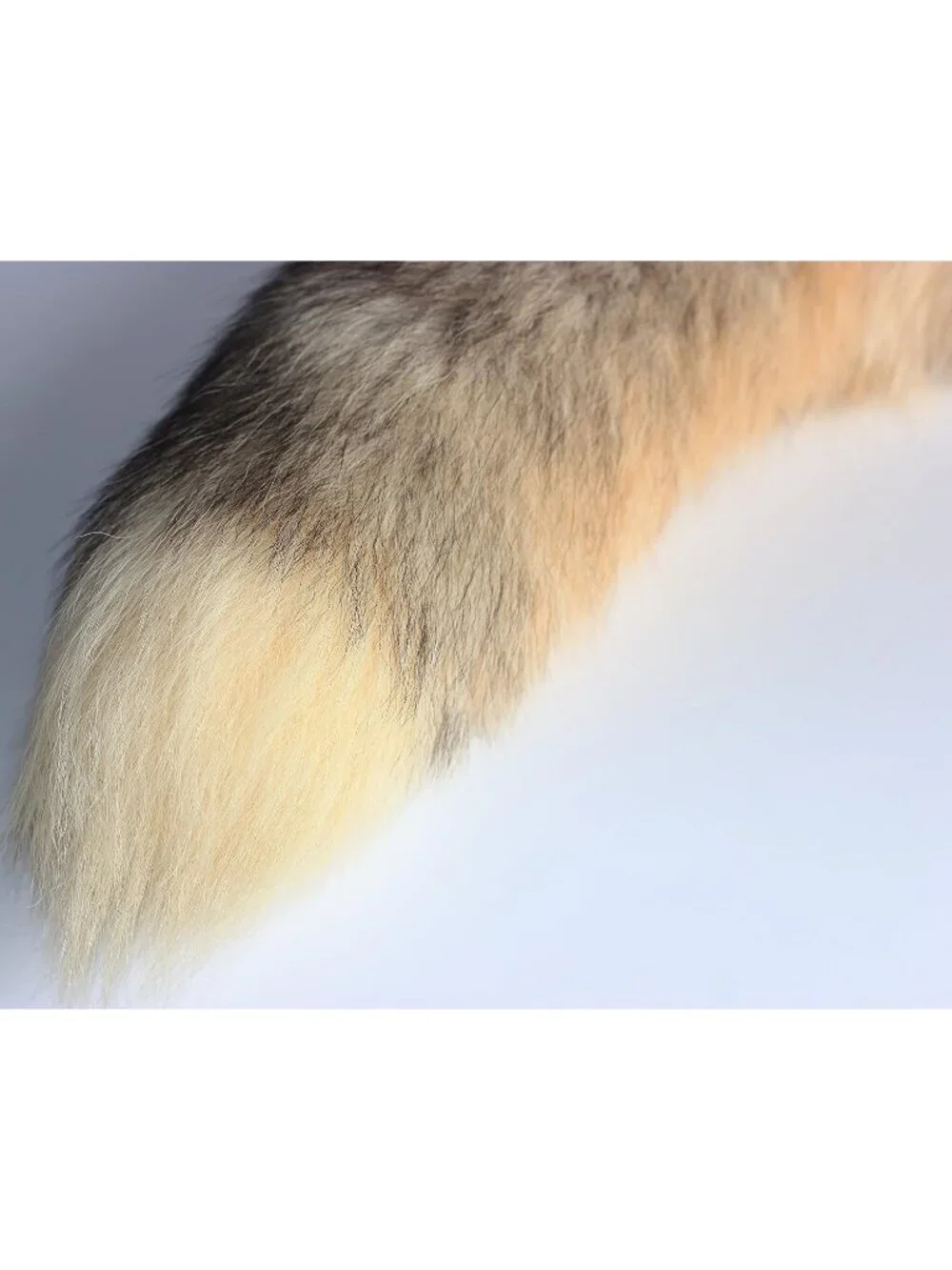 Women's Earth Yellow Real Fox Tail Fur Toy Keychain Clasp Fashion Charm Cosplay